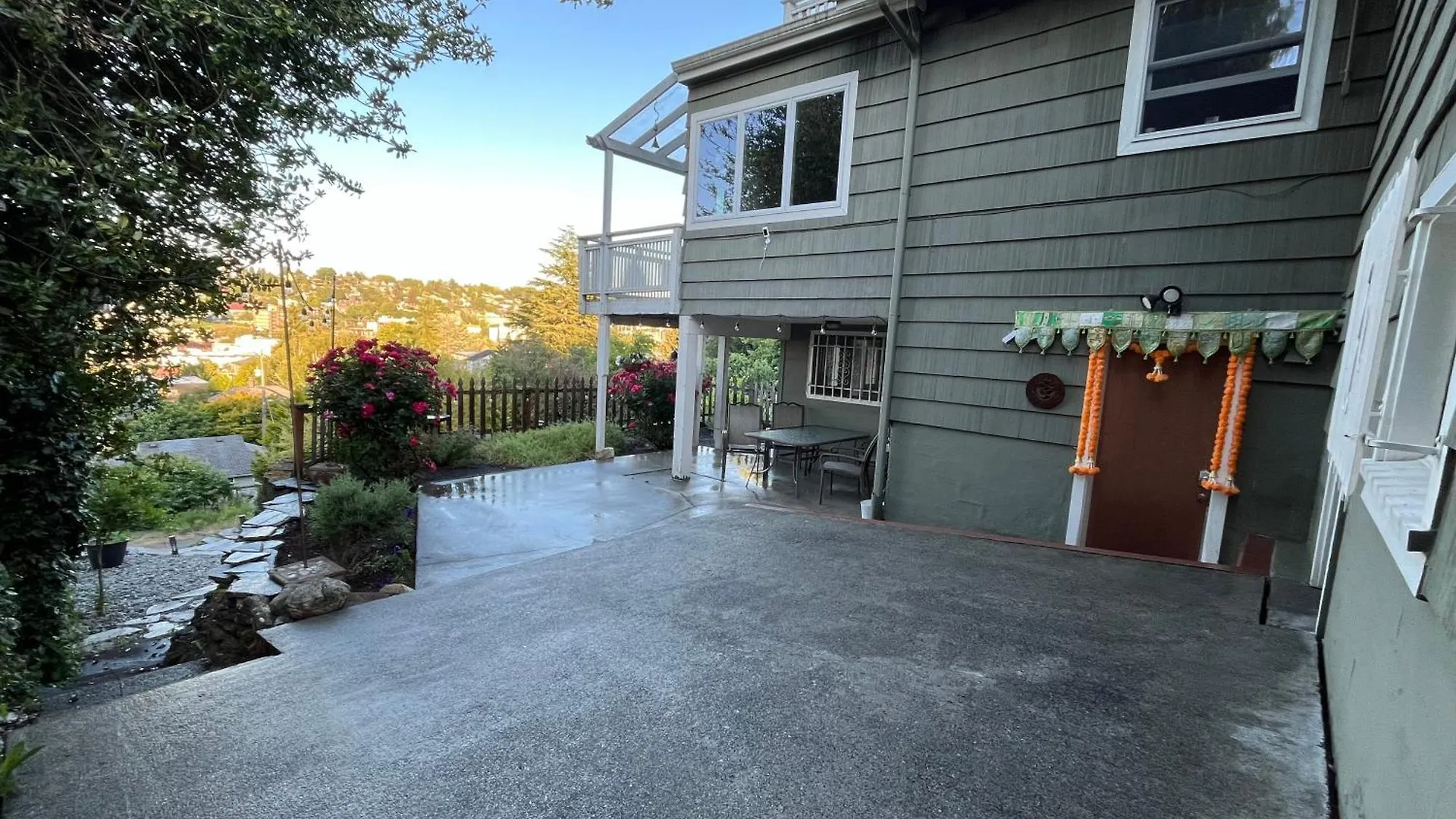 A Gem In The Emerald City: For Business And Travel Seattle Apartment